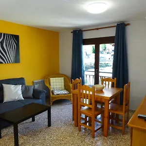 apartamentos-arinsal-3000.andorra-la-vella-hotels.net/