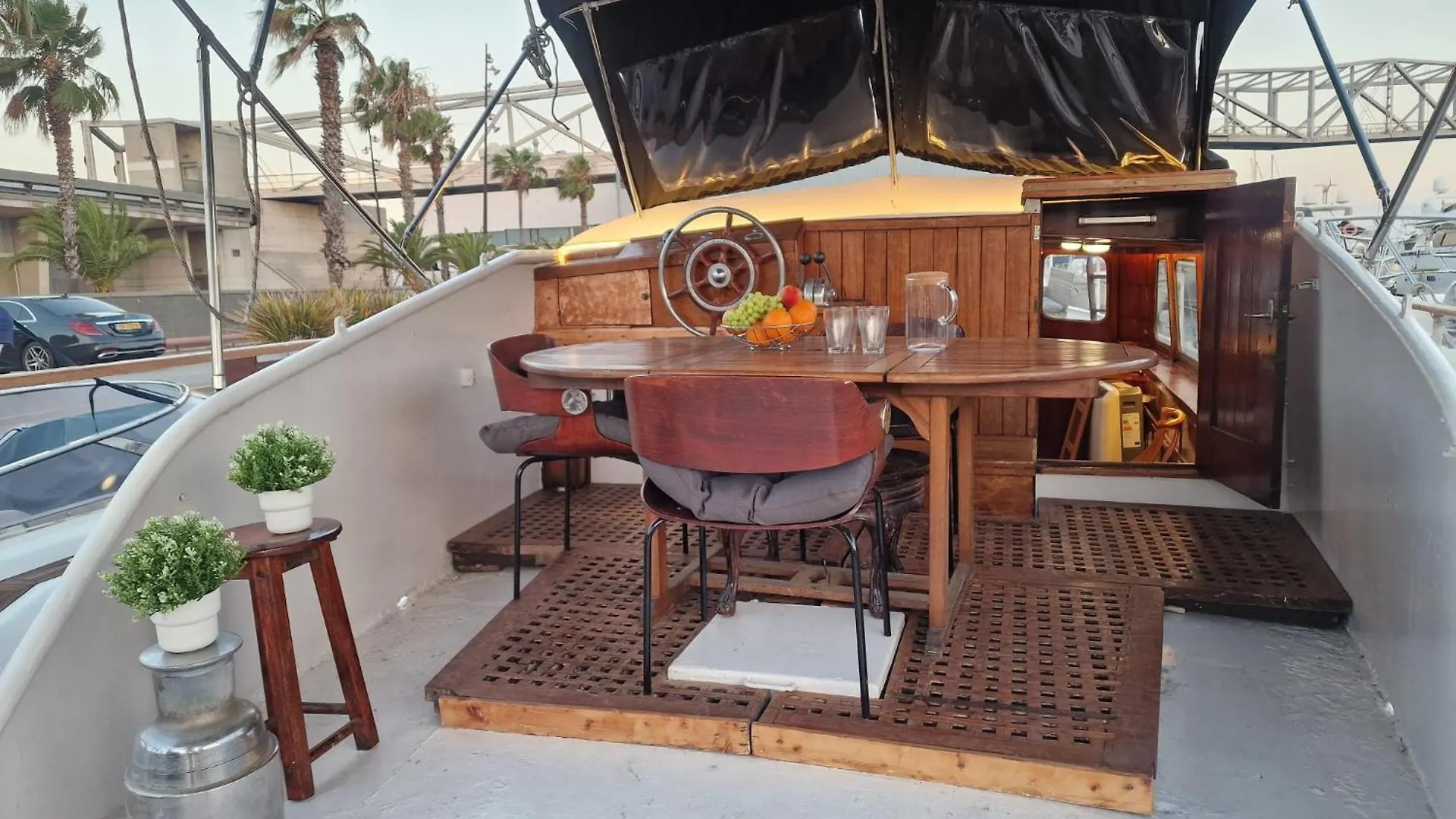 Classic Boat Barcelona Botel